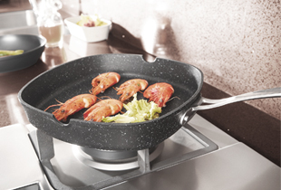 ​Maintenance of non - stick pan